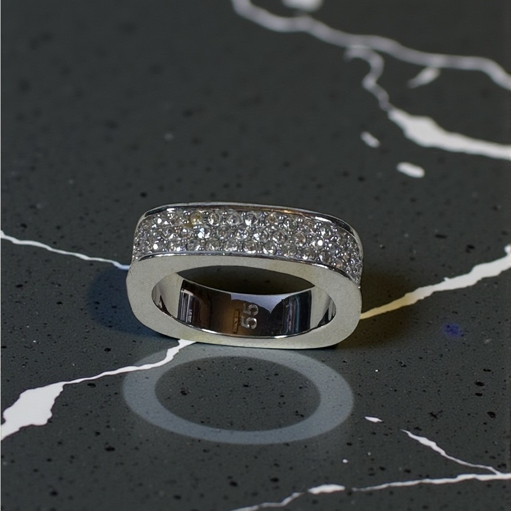 Swarovski Ring Size 7